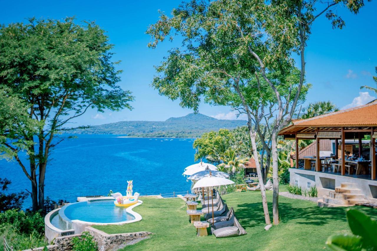 Bali Cliff Glamping Hotel Seraya Exterior photo