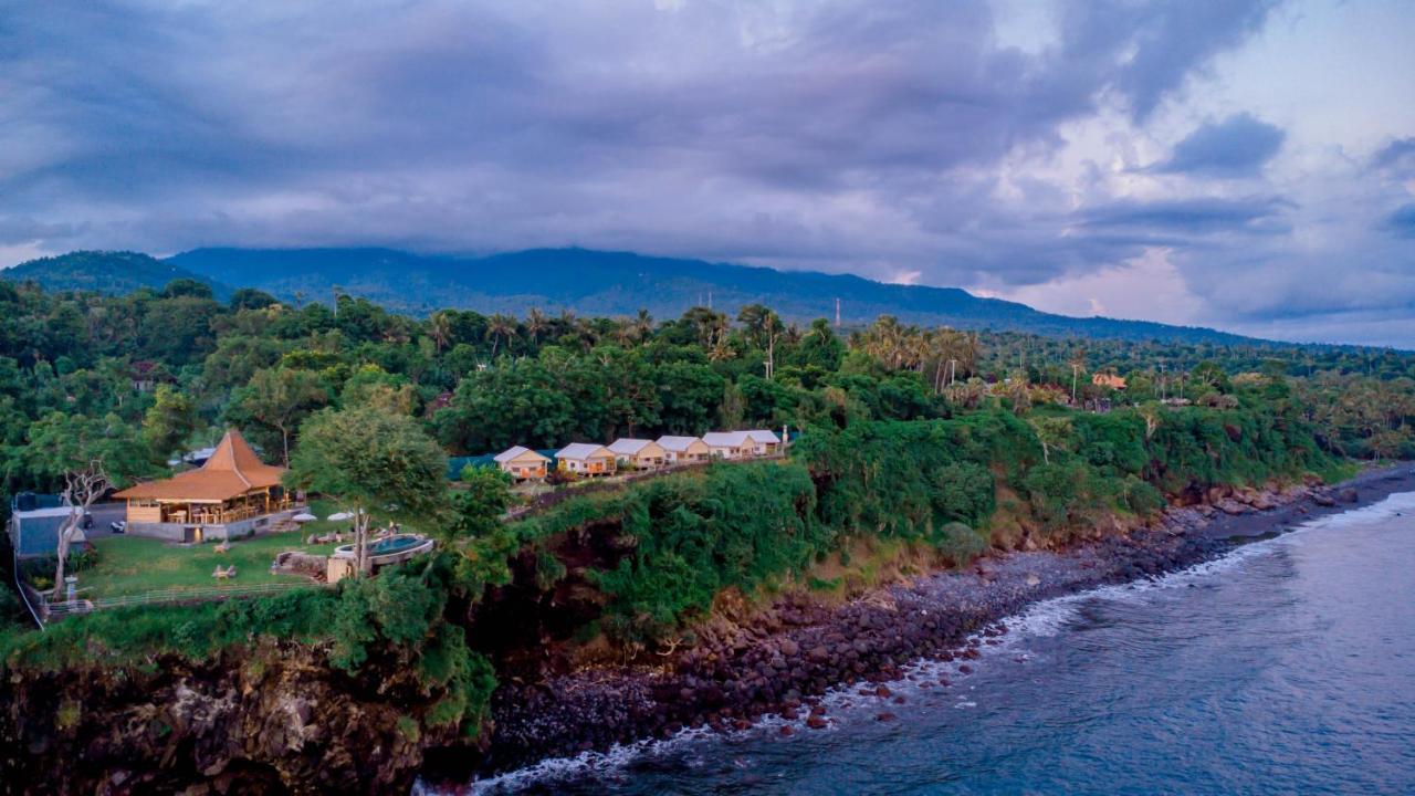 Bali Cliff Glamping Hotel Seraya Exterior photo