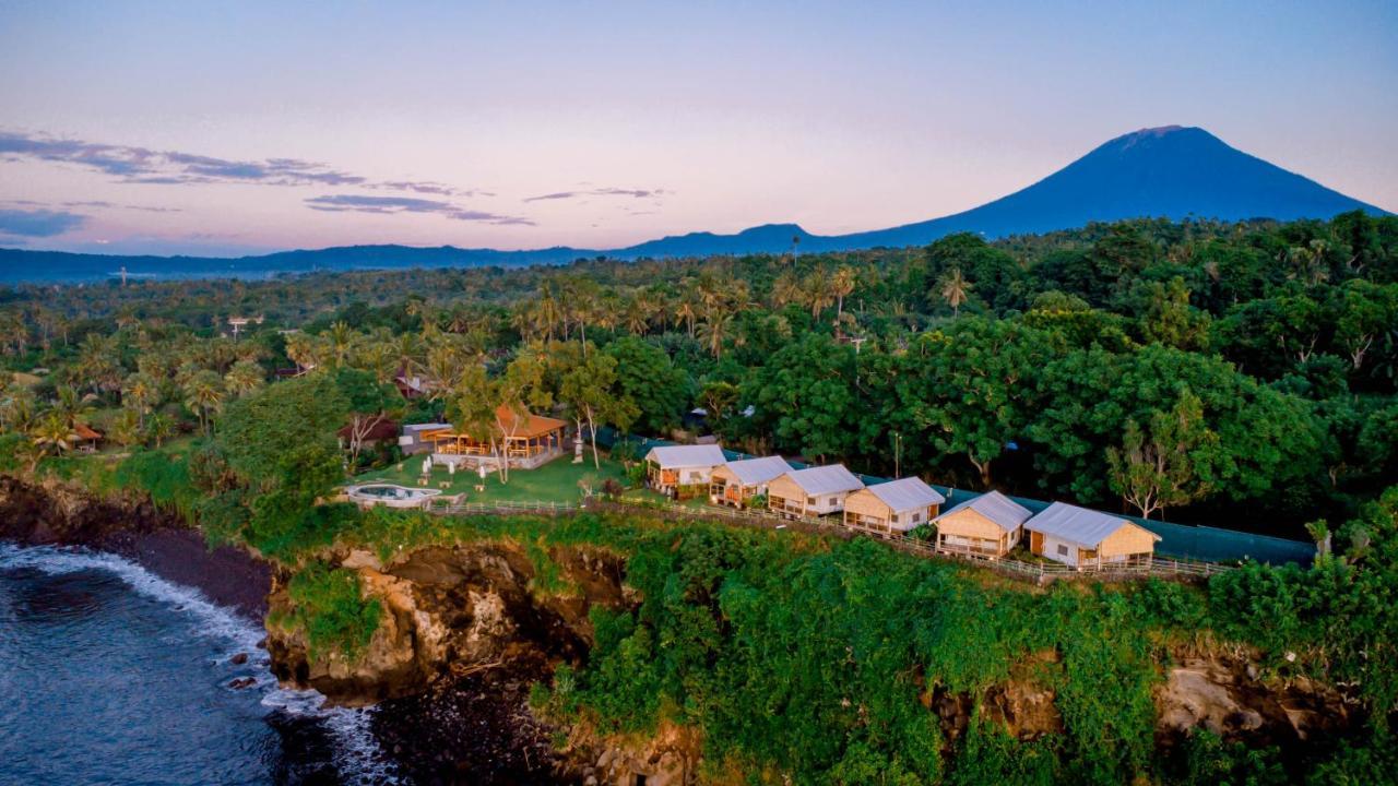 Bali Cliff Glamping Hotel Seraya Exterior photo