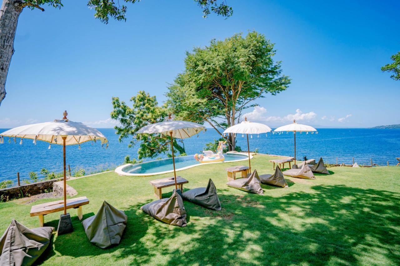 Bali Cliff Glamping Hotel Seraya Exterior photo